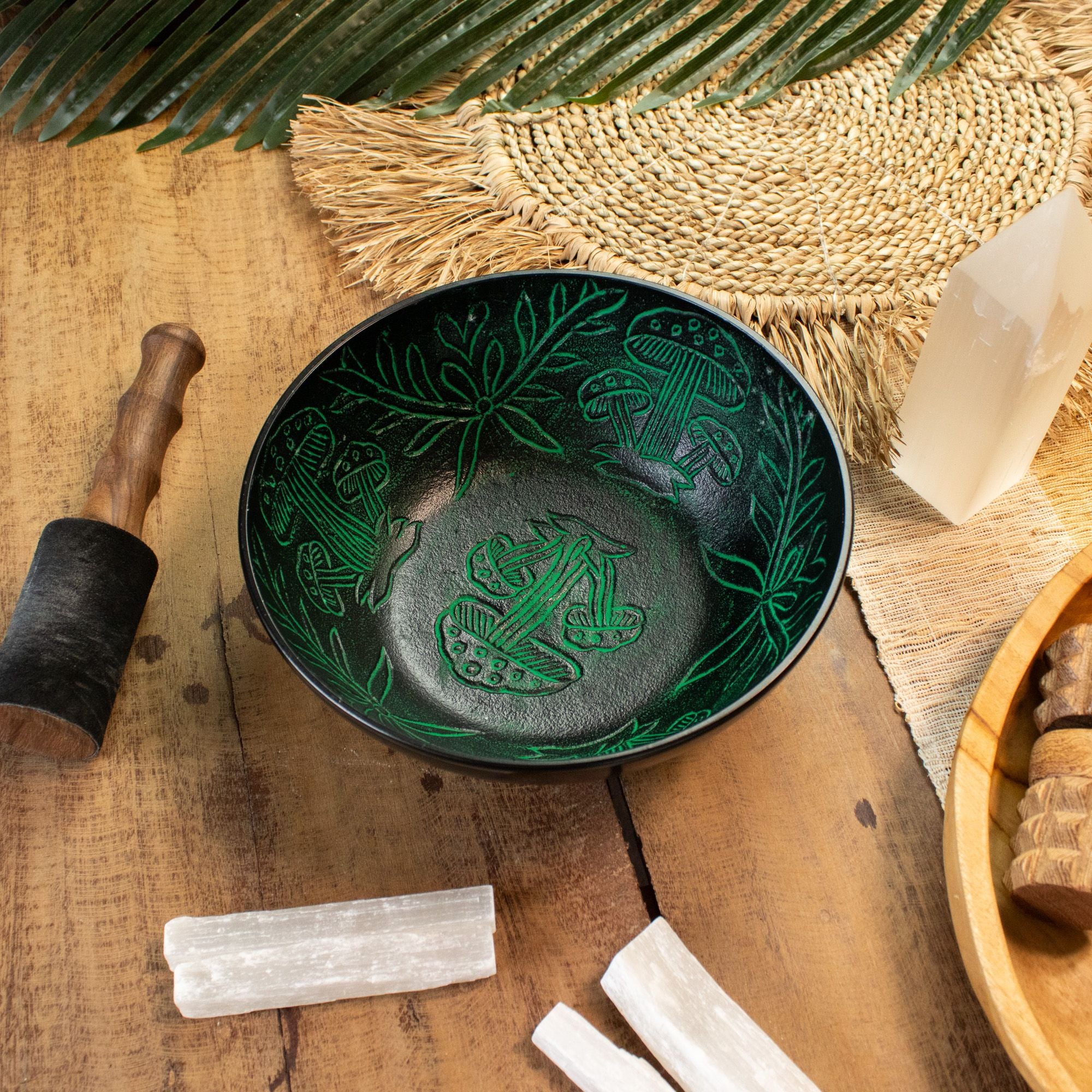 Aluminium Singing Bowl - Magic Mushroom - Green (20cm)