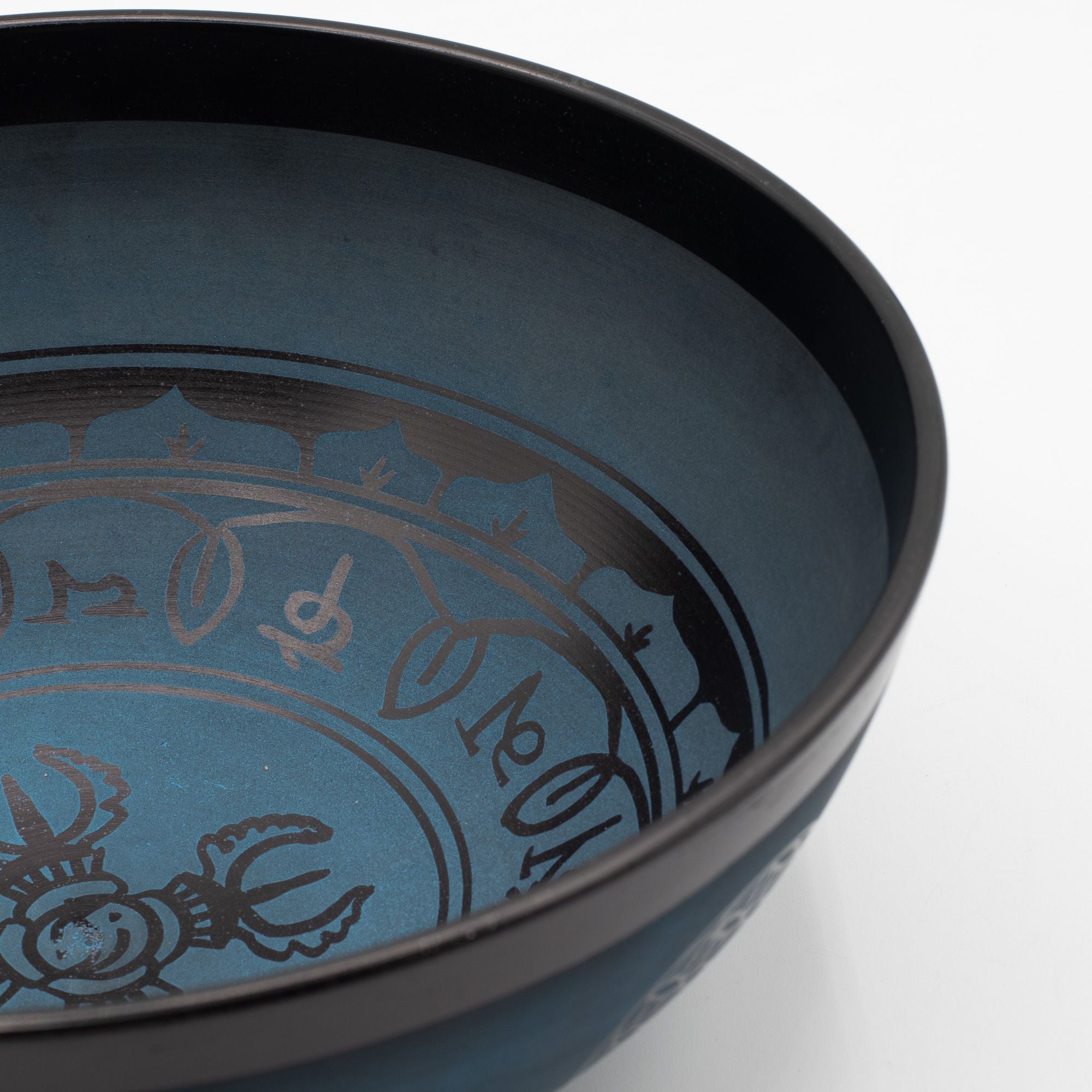 Large Aluminium Singing Bowl - Tibetan Double Dorje Design - Blue (27cm)